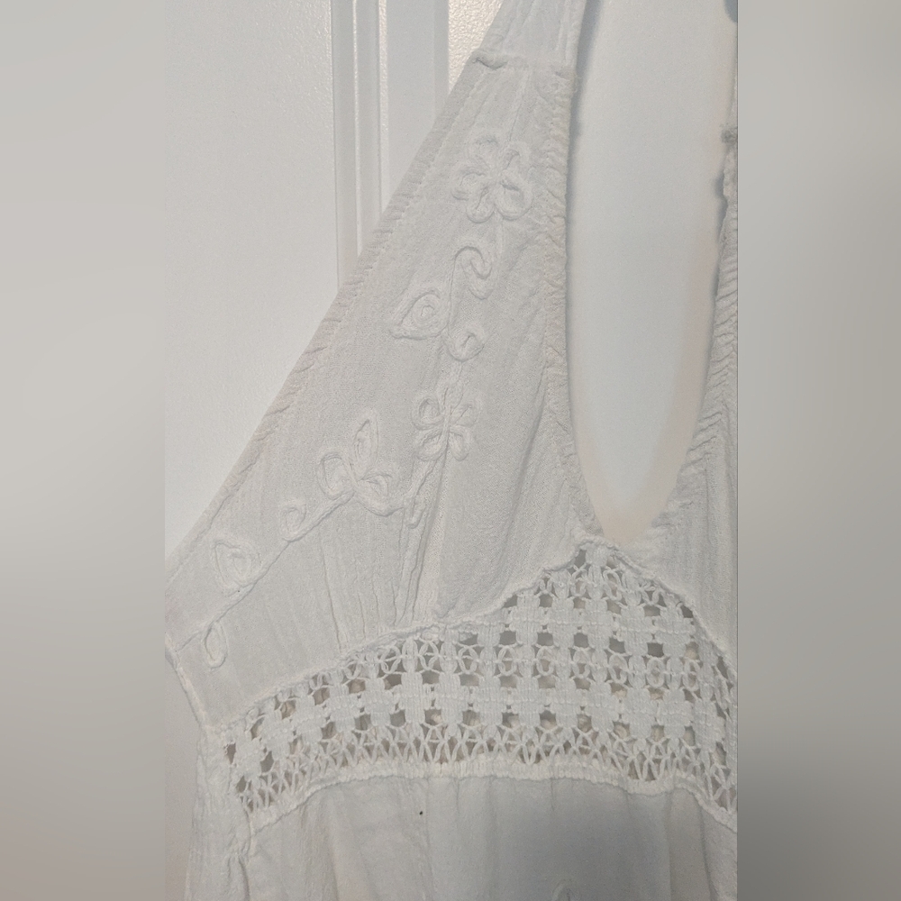 White Halter Maxi Dress - Picture 2 of 4